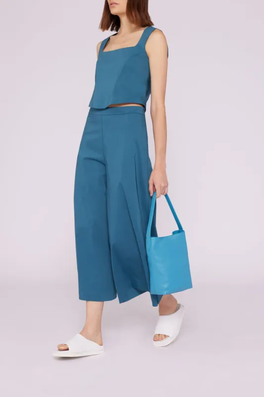 TOP SCOLLO QUADRATO sold by Liviana Conti