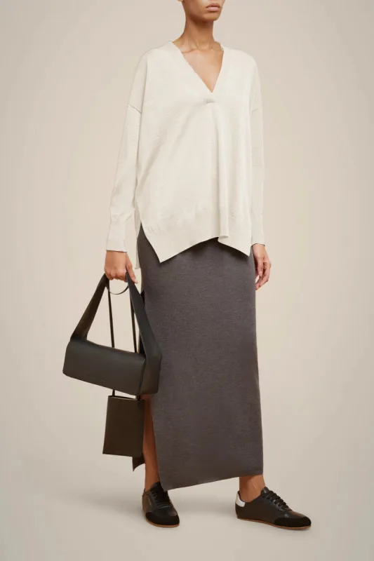MAGLIA SCOLLO A V sold by Liviana Conti