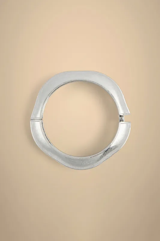 BRACCIALE ASIMMETRIC sold by Liviana Conti
