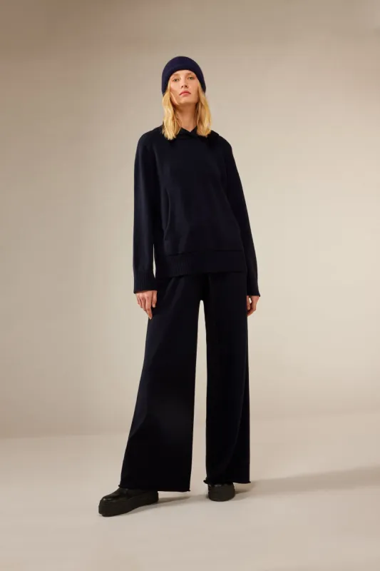 PANTALONE GAMBA AMPIA sold by Liviana Conti