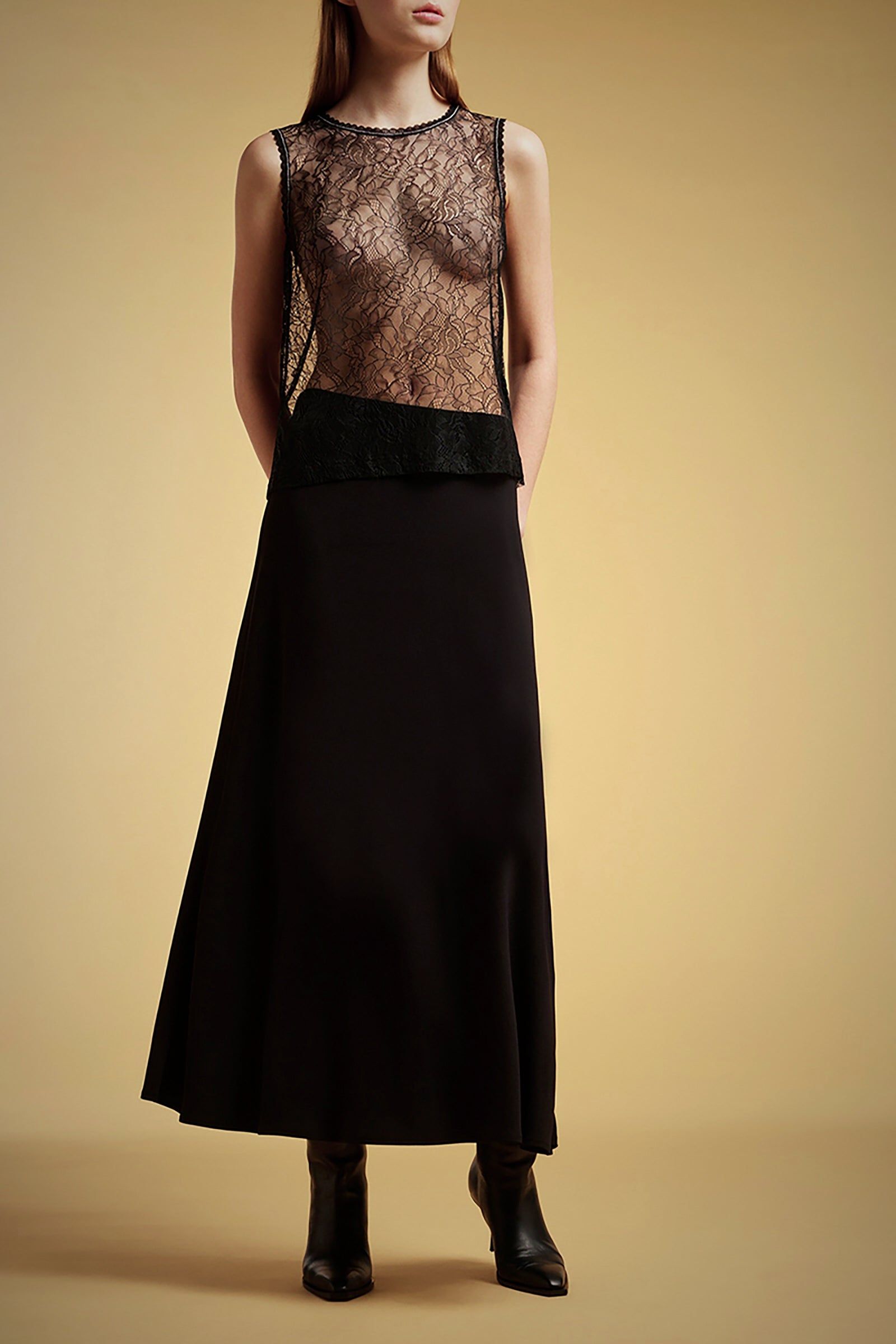 GONNA sold by Liviana Conti