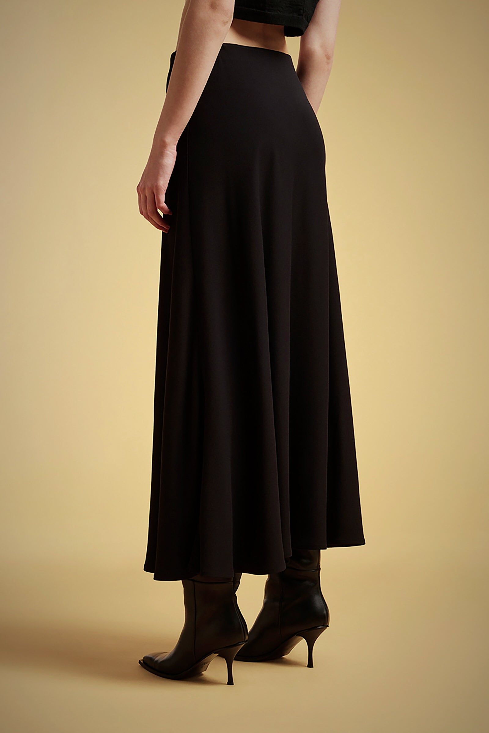 GONNA sold by Liviana Conti product image thumbnail 2