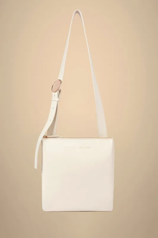 BORSA A SPALLA sold by Liviana Conti