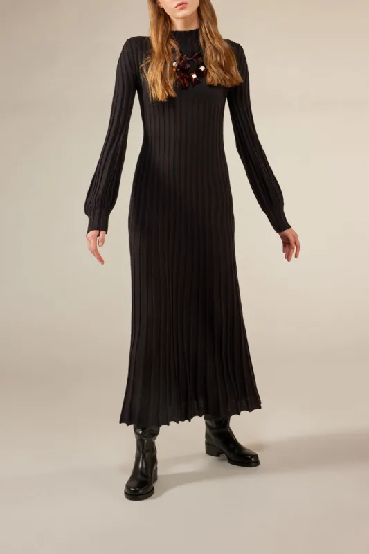 ABITO A COSTE sold by Liviana Conti