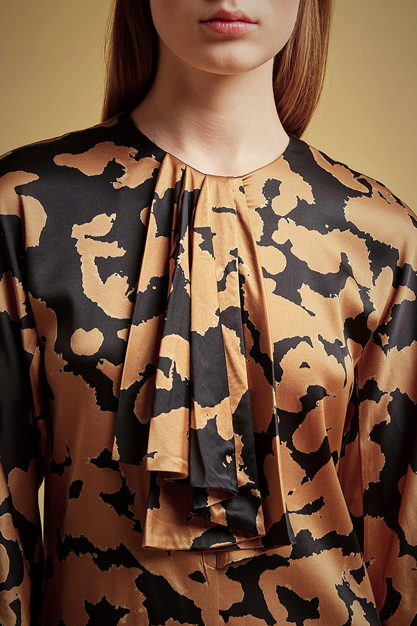 ABITO SVASATO sold by Liviana Conti product image thumbnail 3