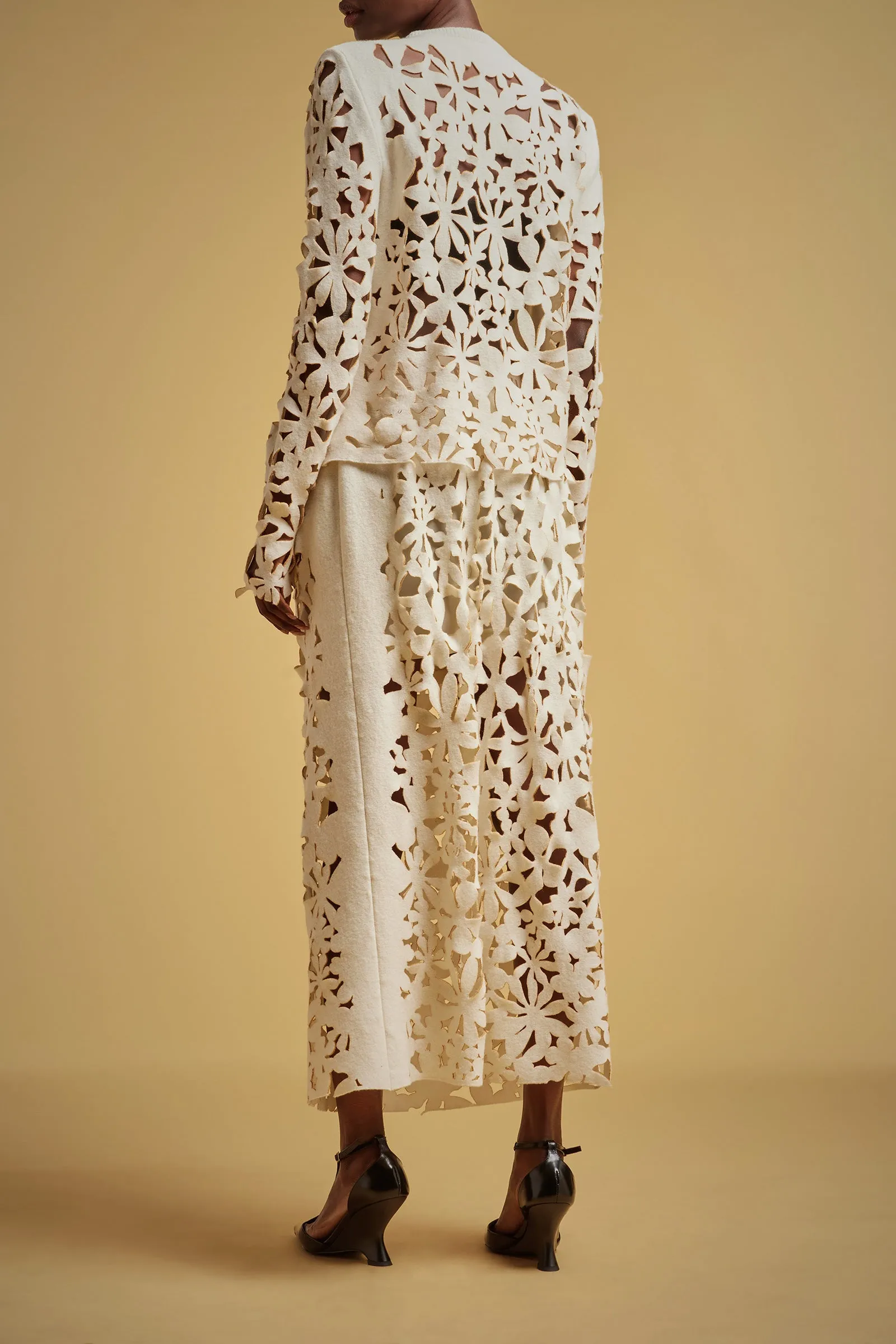 MAGLIA INTAGLIATA EFFETTO PIZZO sold by Liviana Conti product image thumbnail 2