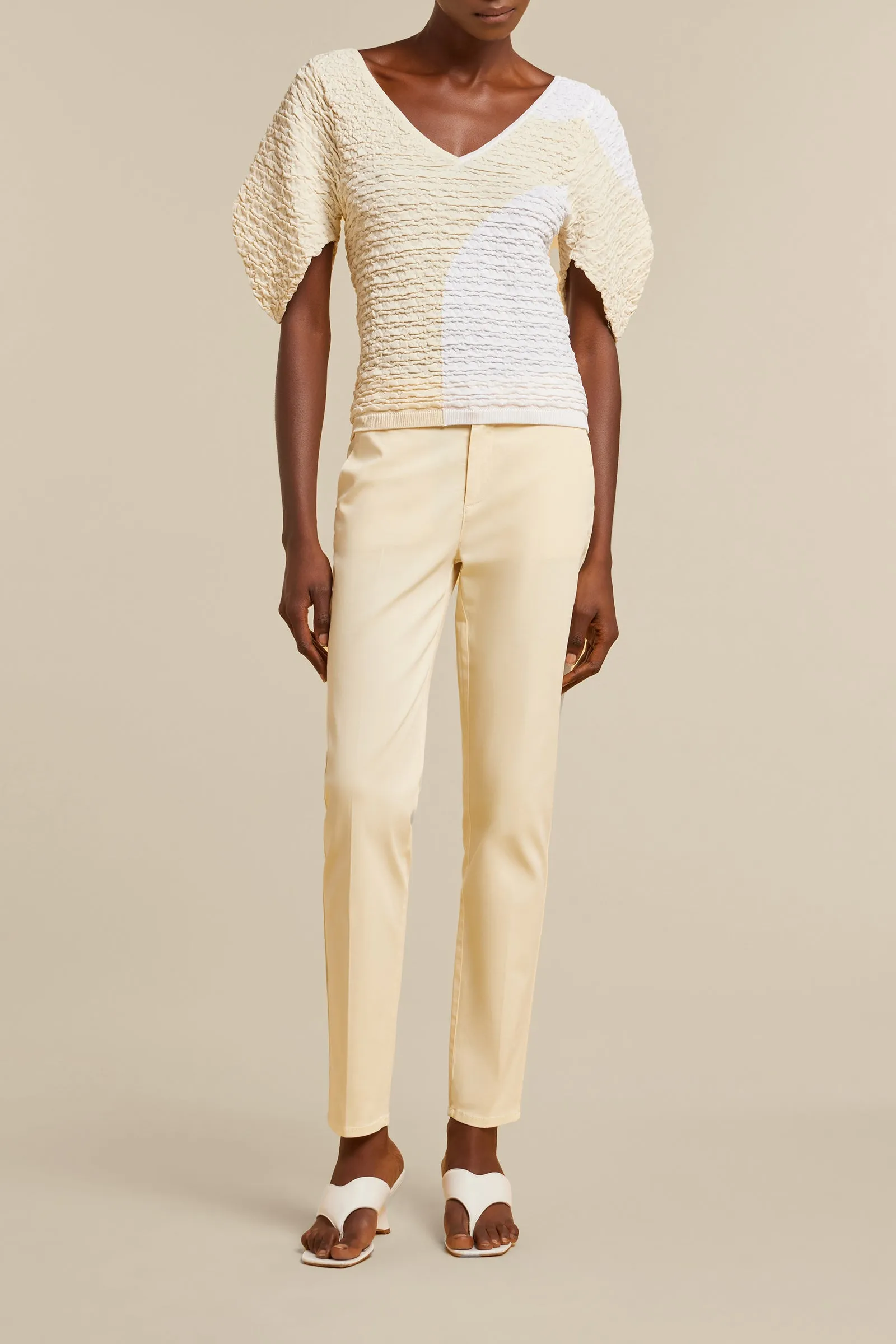 maglia goffrata bicolore viscosa stretch sold by Liviana Conti