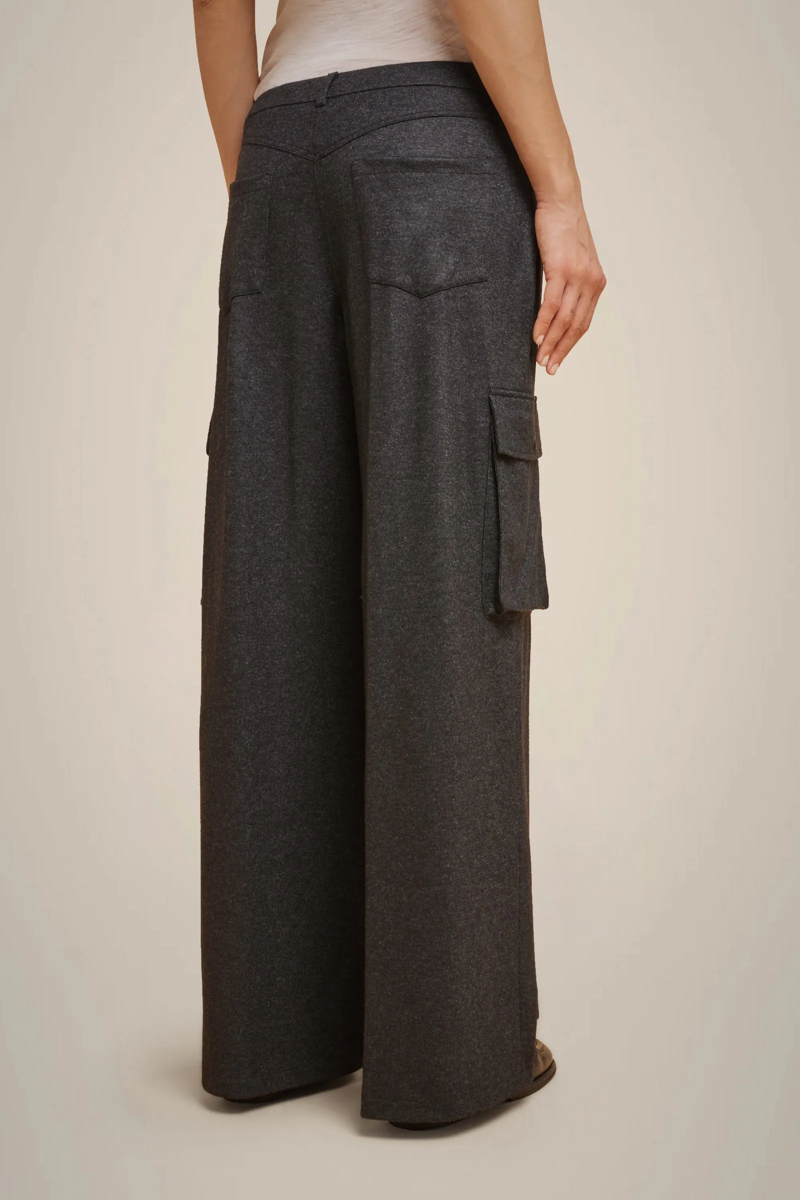 PANTALONE CON TASCHE sold by Liviana Conti product image thumbnail 4