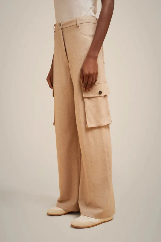 PANTALONE CON TASCHE sold by Liviana Conti