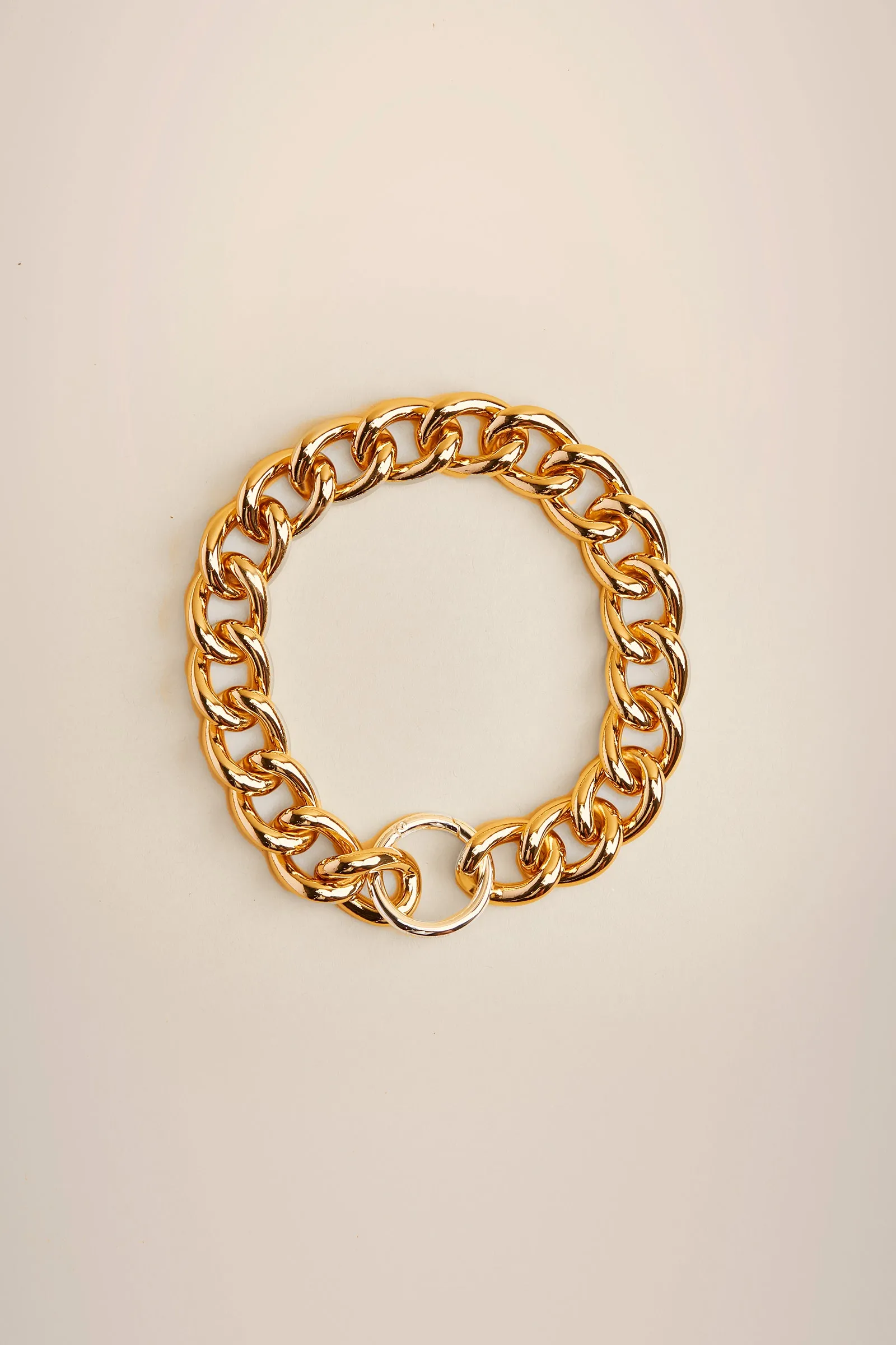 COLLANA CATENA CORTA sold by Liviana Conti