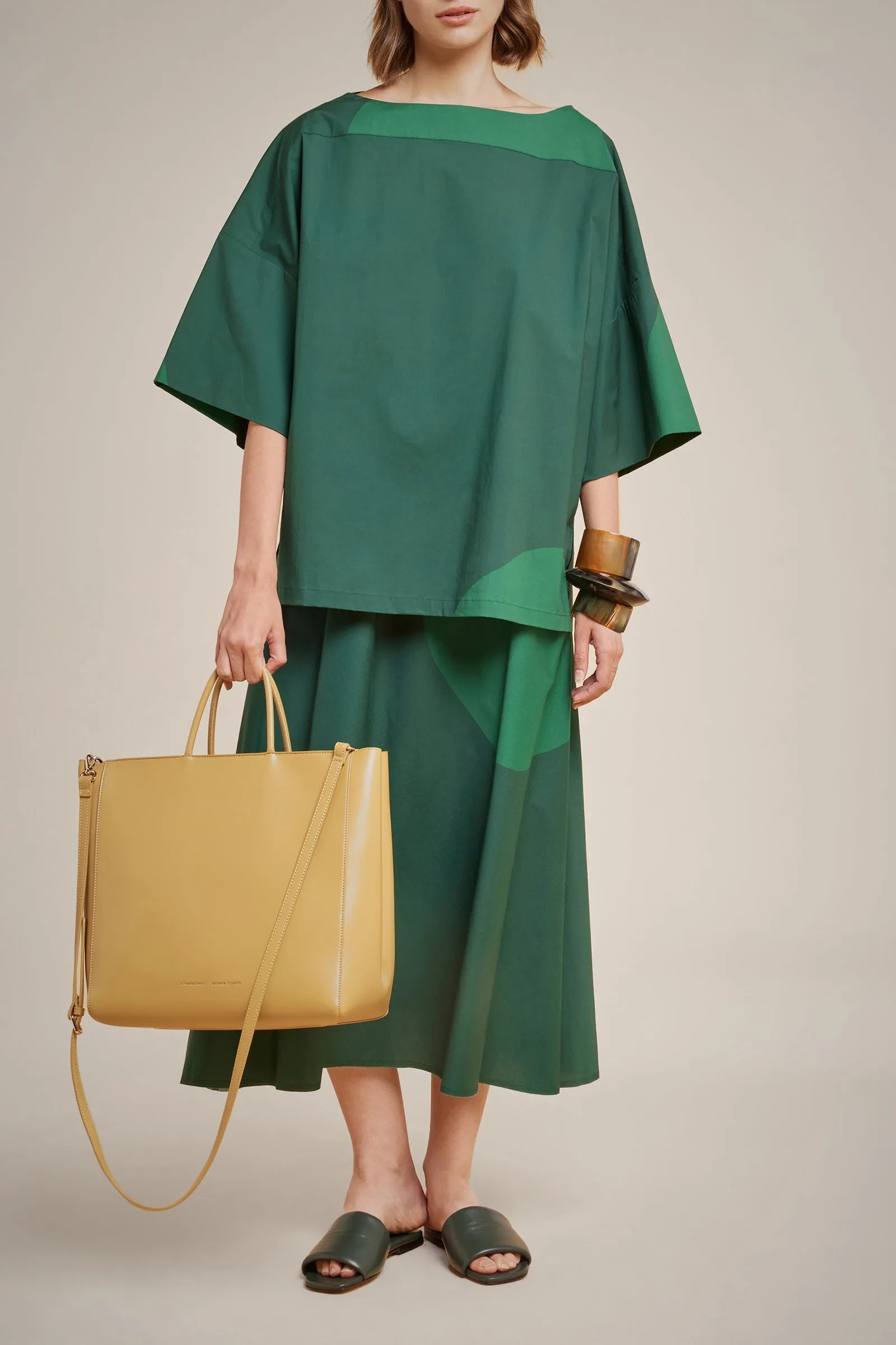 GONNA sold by Liviana Conti