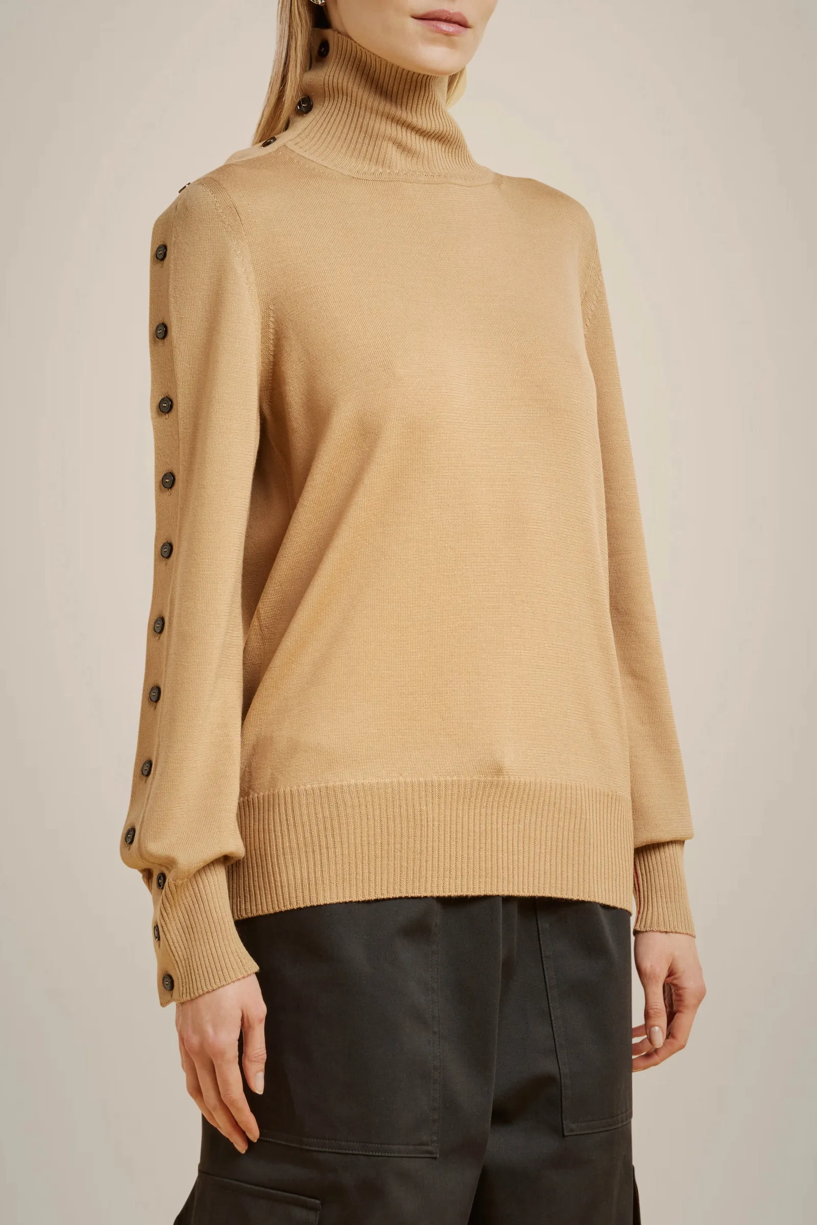 MAGLIA BOTTONI MANICA LANA MERINOS sold by Liviana Conti product image thumbnail 4