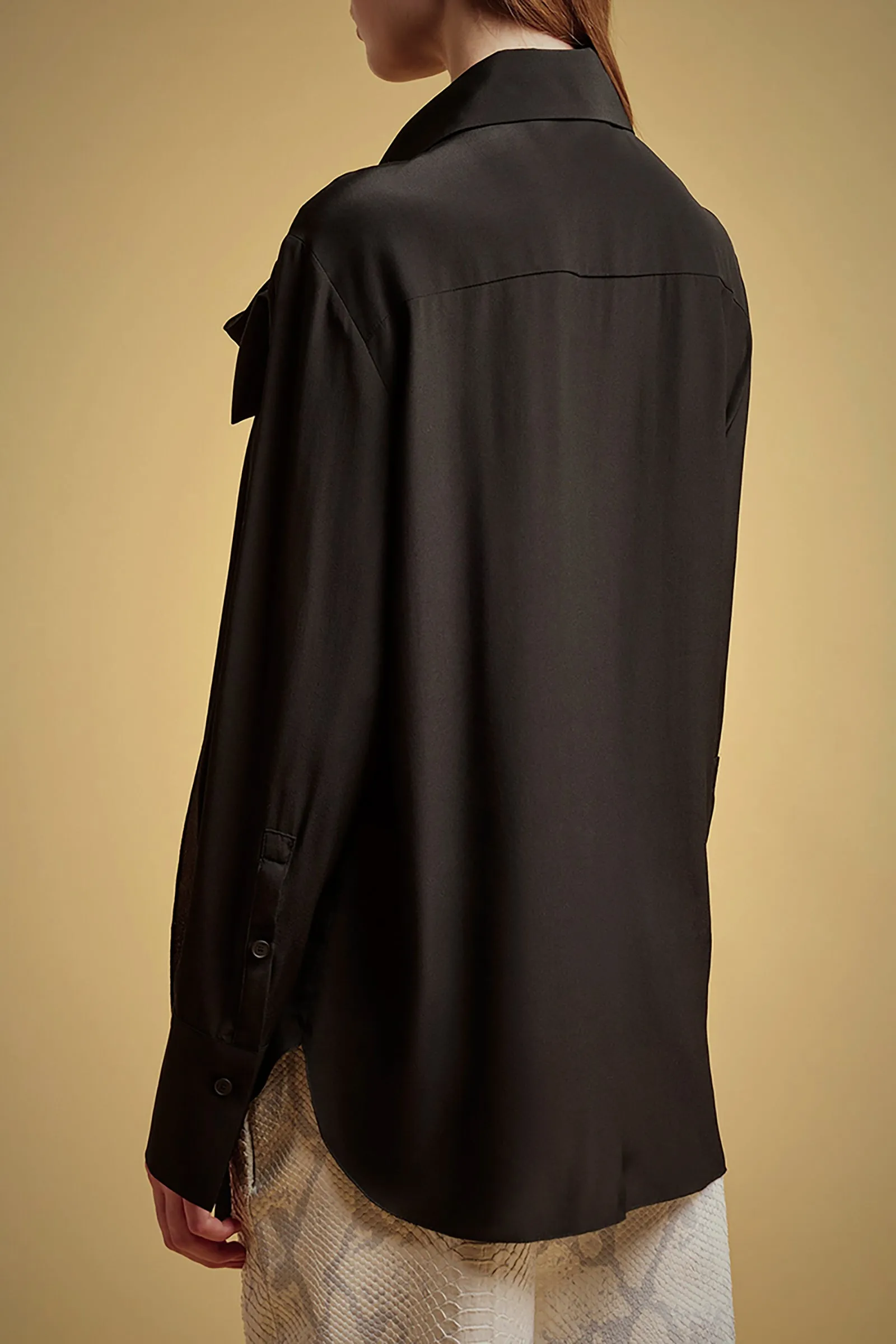 BLUSA SETA CON FIOCCO sold by Liviana Conti product image thumbnail 2