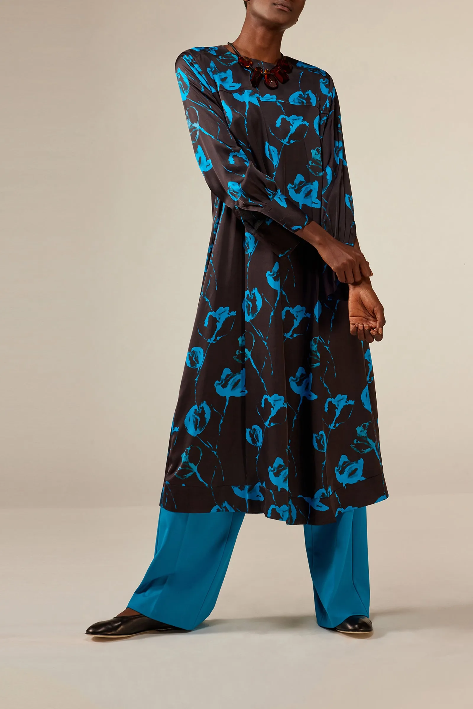 ABITO sold by Liviana Conti product image thumbnail 2