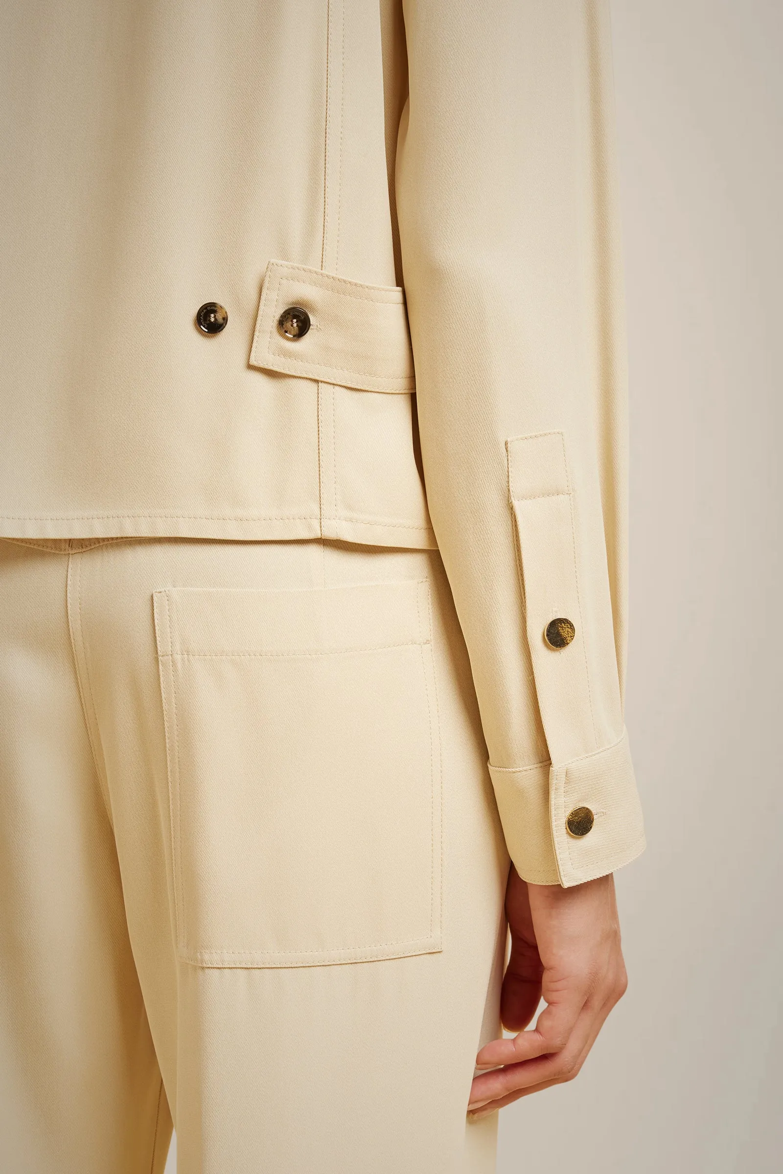 CAMICIA CON TASCHE A TOPPA sold by Liviana Conti product image thumbnail 5