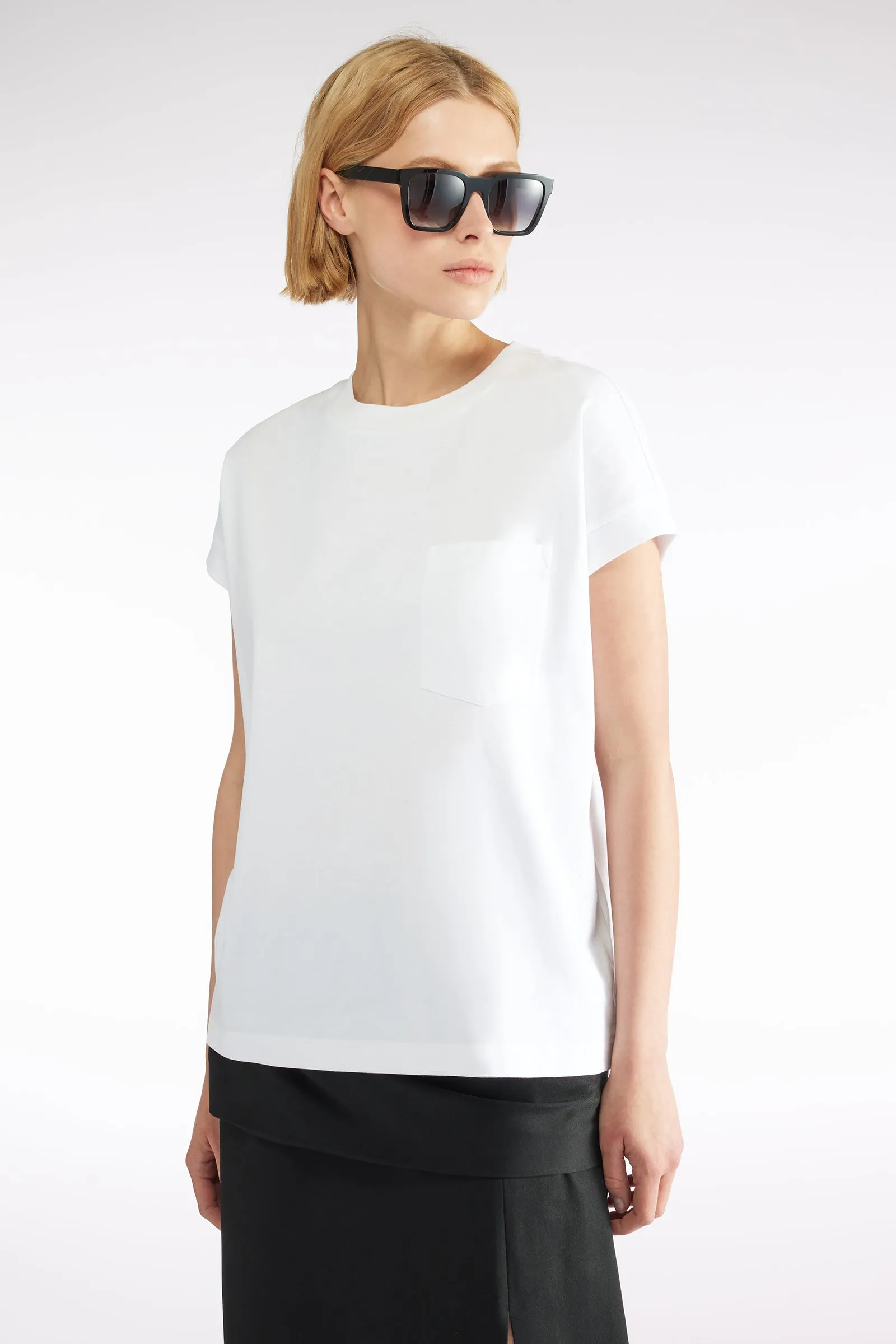 T-SHIRT sold by Liviana Conti product image thumbnail 4