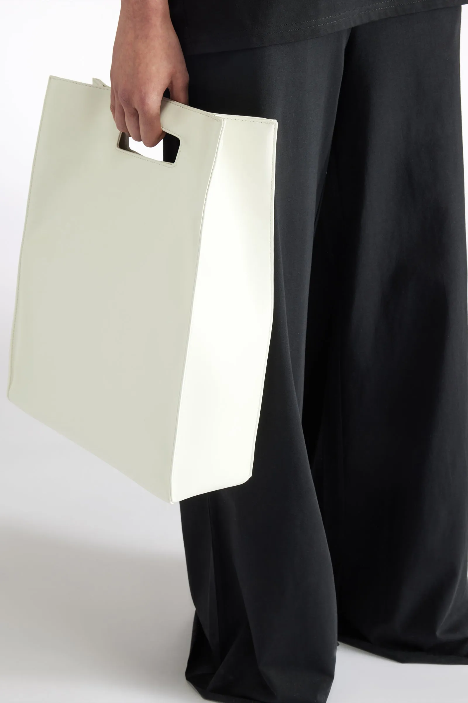 TOTE VERTICALE sold by Liviana Conti product image thumbnail 5