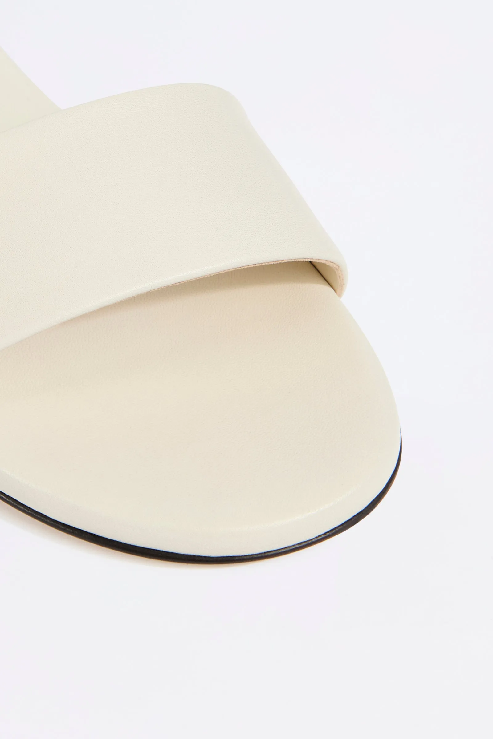 MULES FLAT FASCIA sold by Liviana Conti product image thumbnail 4