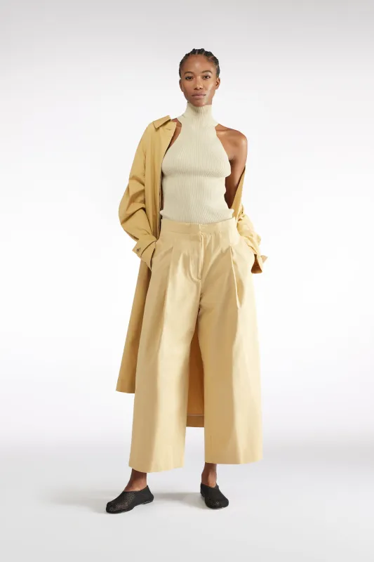 PANTALONE CROP GABARDINA LANA sold by Liviana Conti