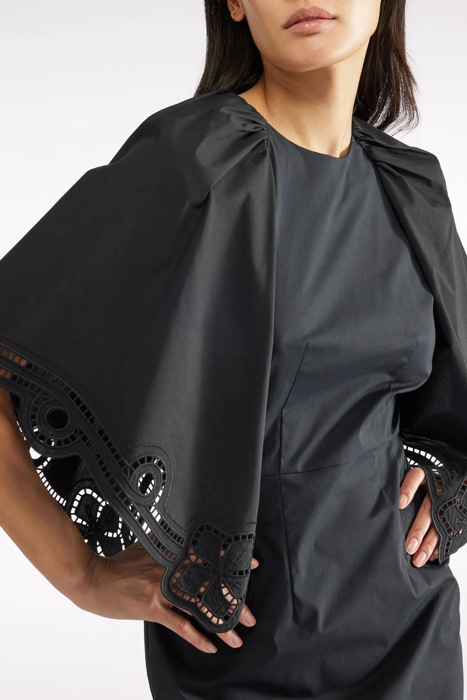 ABITO RICAMO PIZZO SANGALLO sold by Liviana Conti product image thumbnail 4