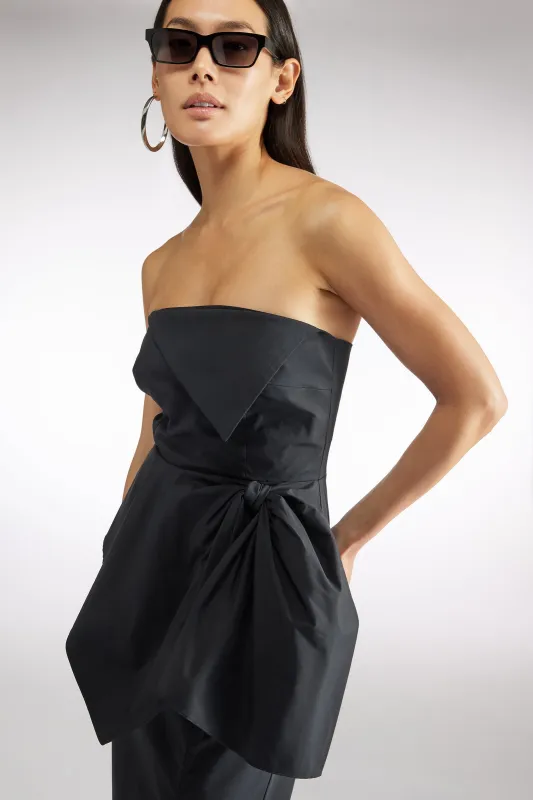 ABITO CON FIOCCO sold by Liviana Conti