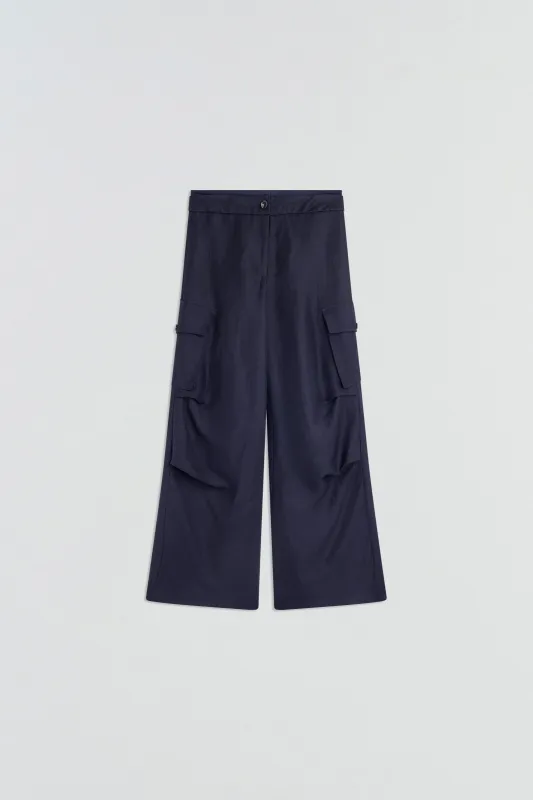 PANTALONE IN LINO-VISCOSA sold by Liviana Conti