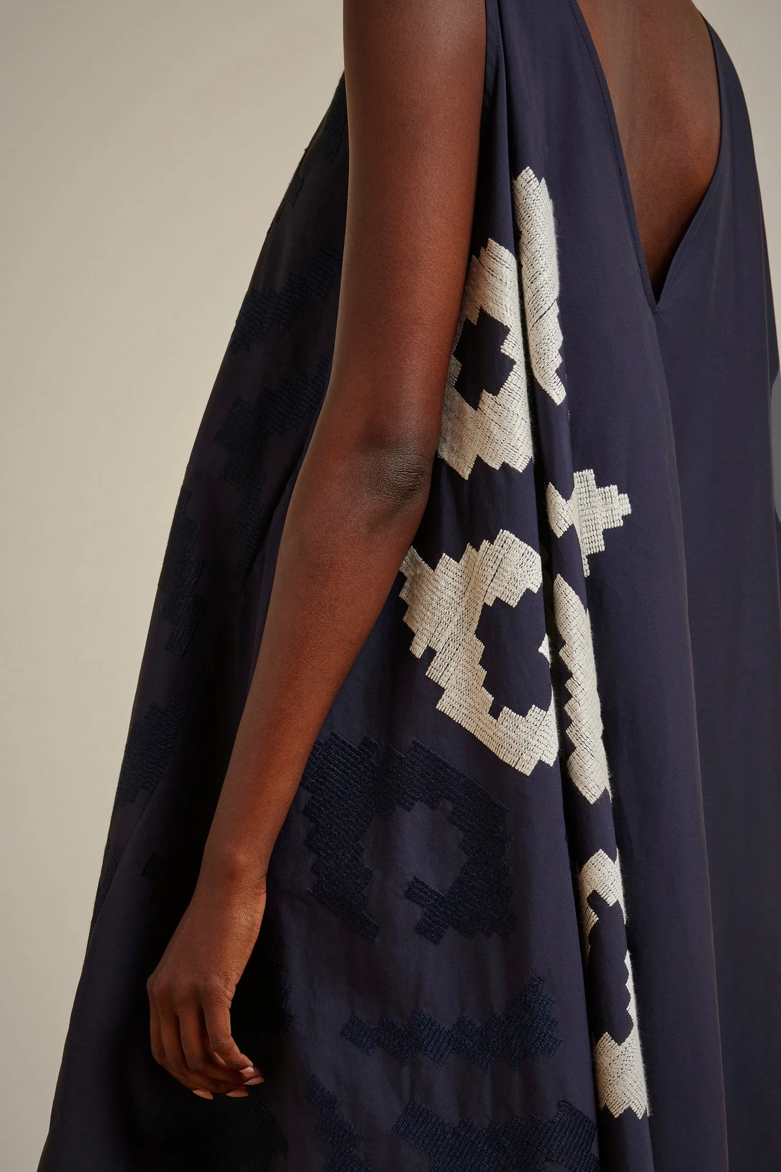 ABITO sold by Liviana Conti product image thumbnail 4