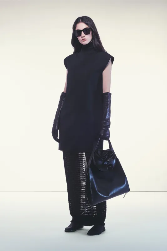 GONNA ONEIDA sold by Liviana Conti