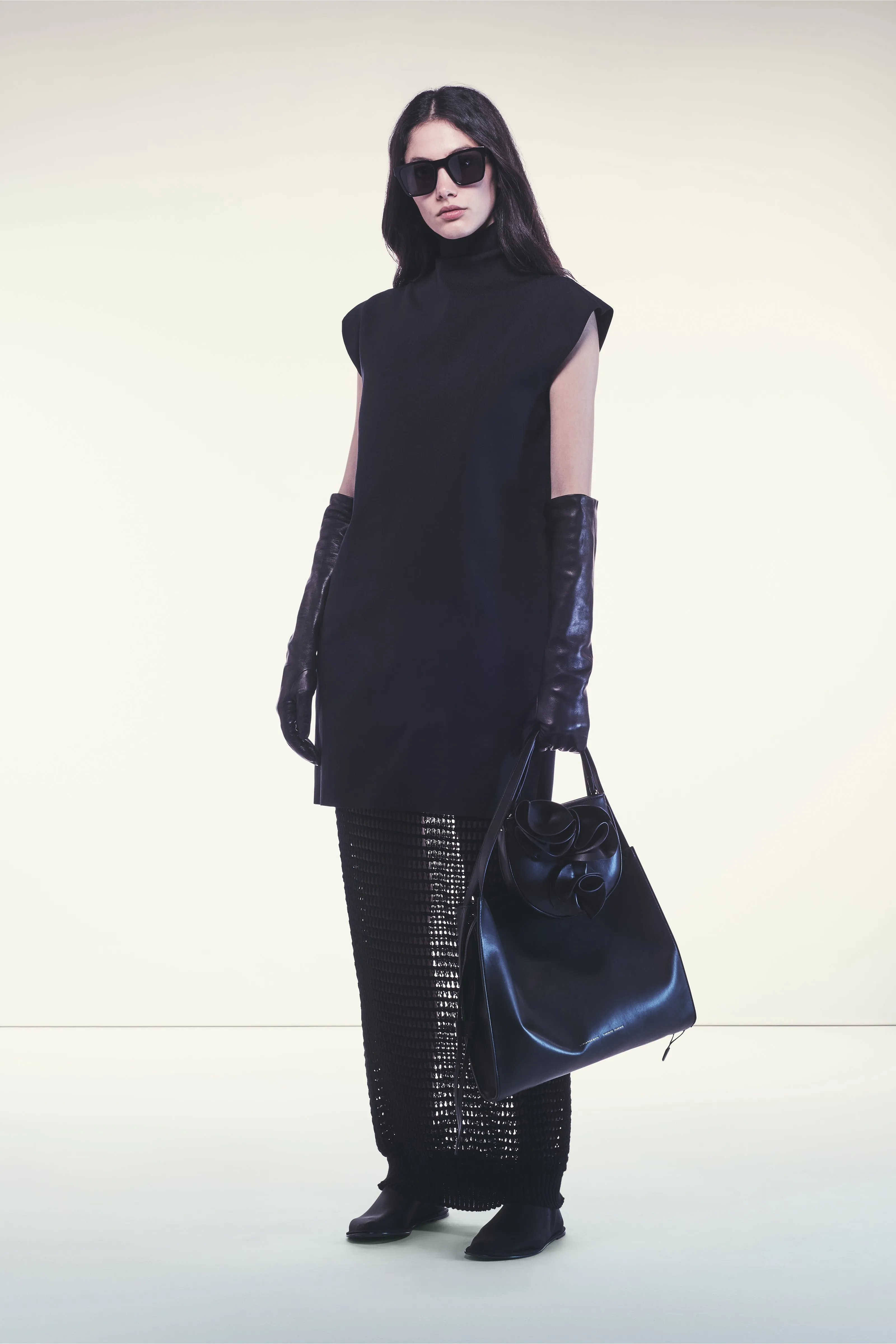 GONNA ONEIDA sold by Liviana Conti