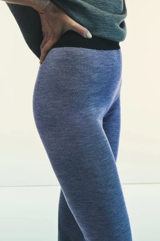 LEGGINGS KENNETH sold by Liviana Conti