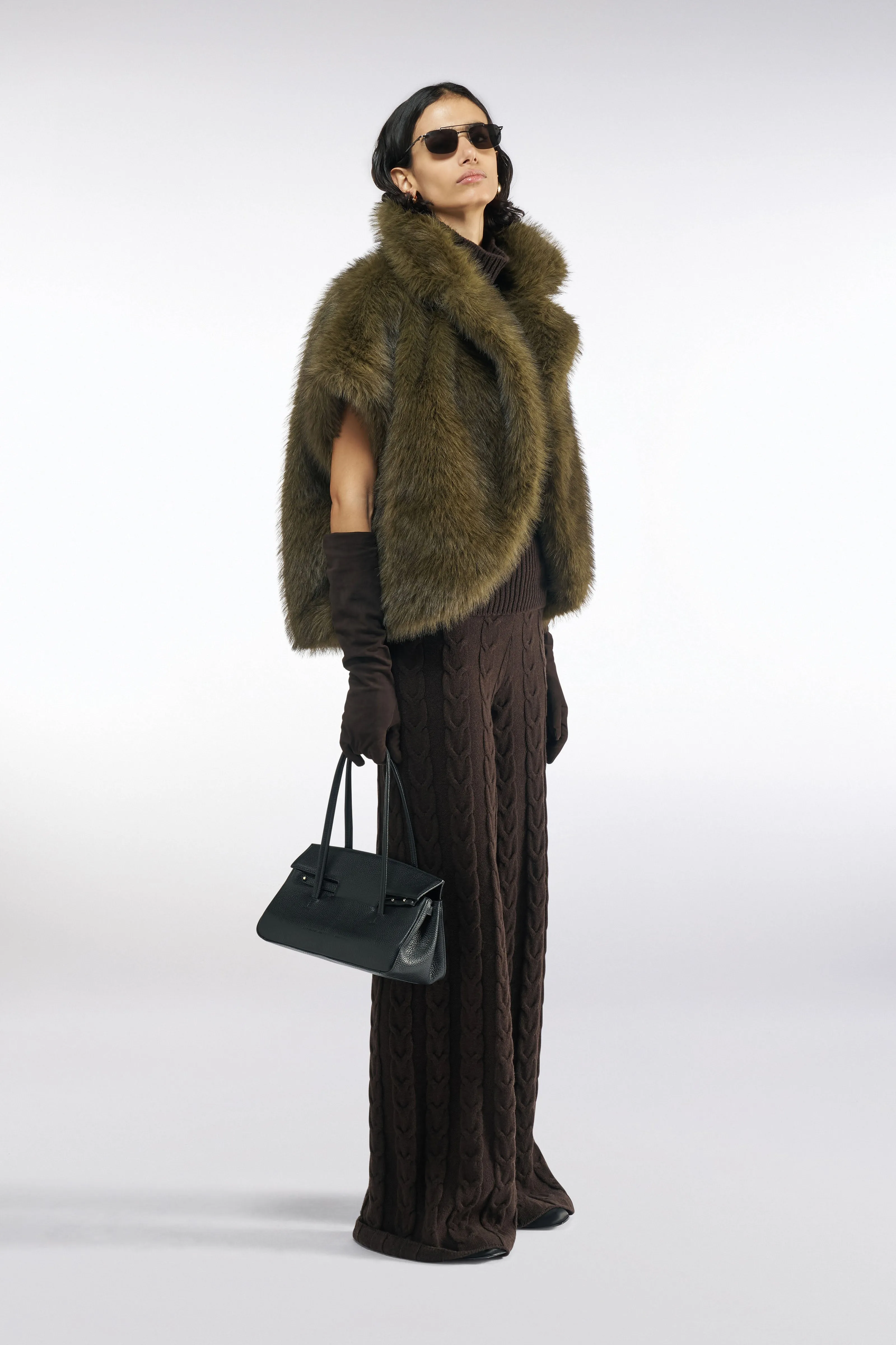 CAPPA ALYN sold by Liviana Conti