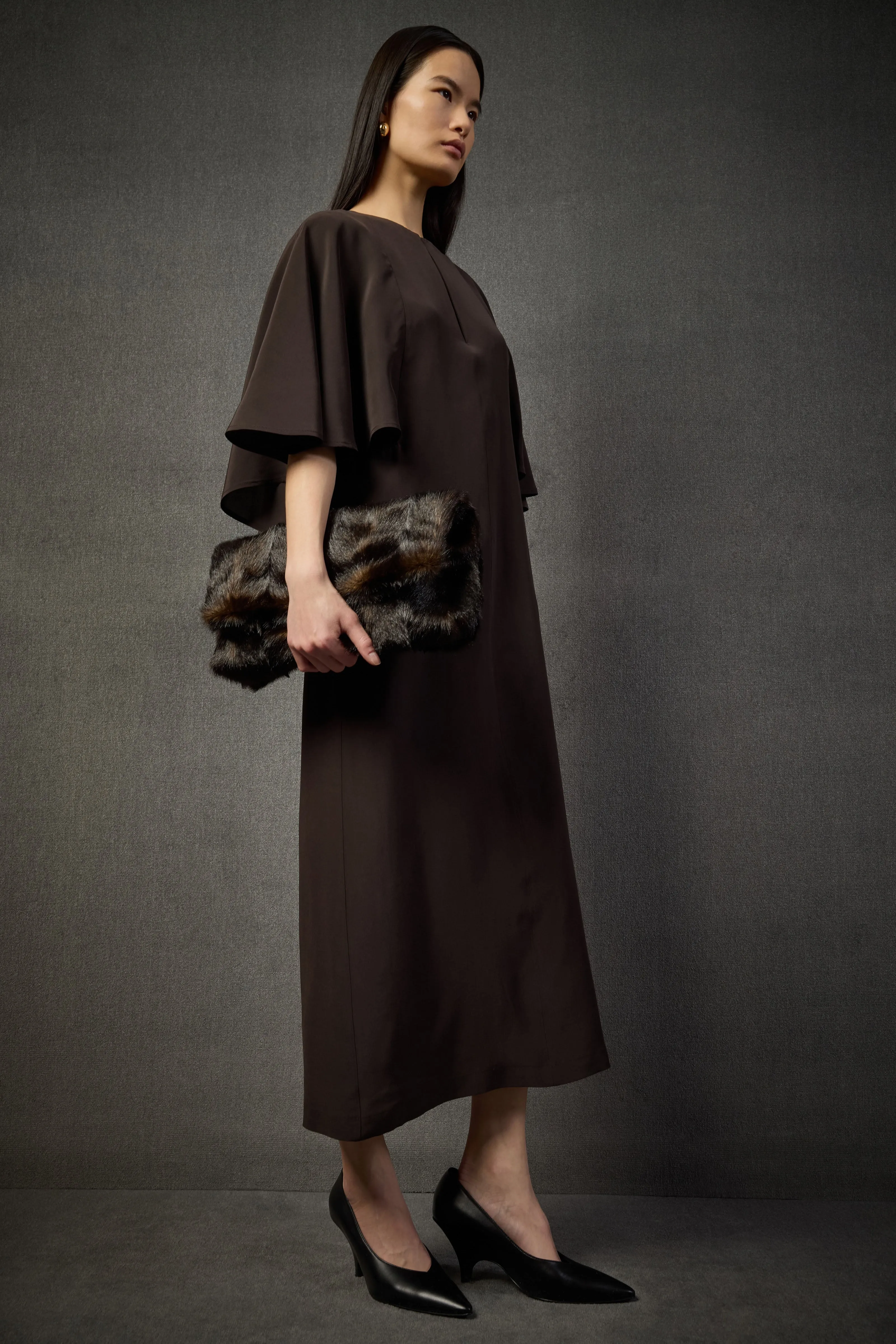 ABITO NOORIA sold by Liviana Conti