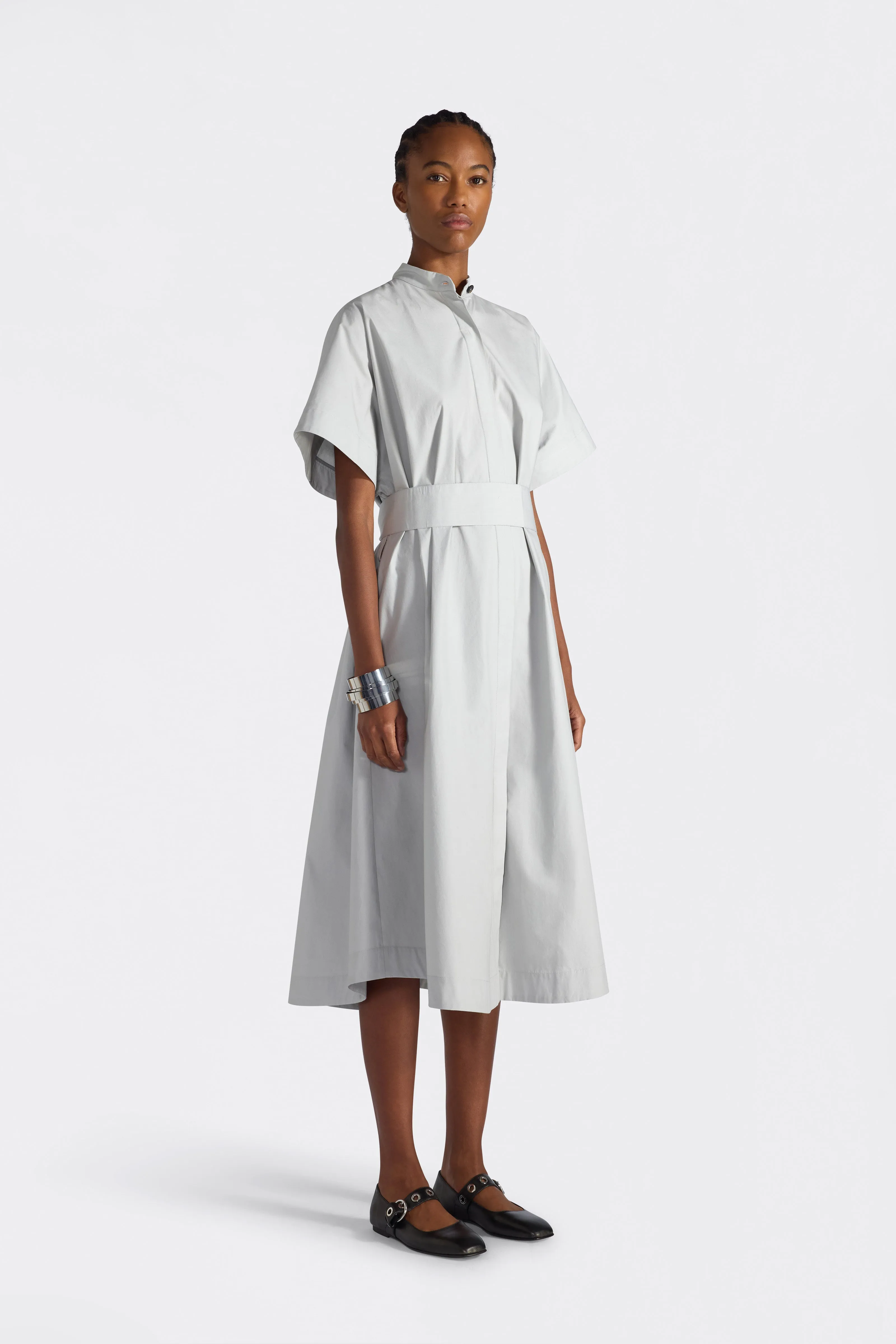 ABITO AVELINE sold by Liviana Conti