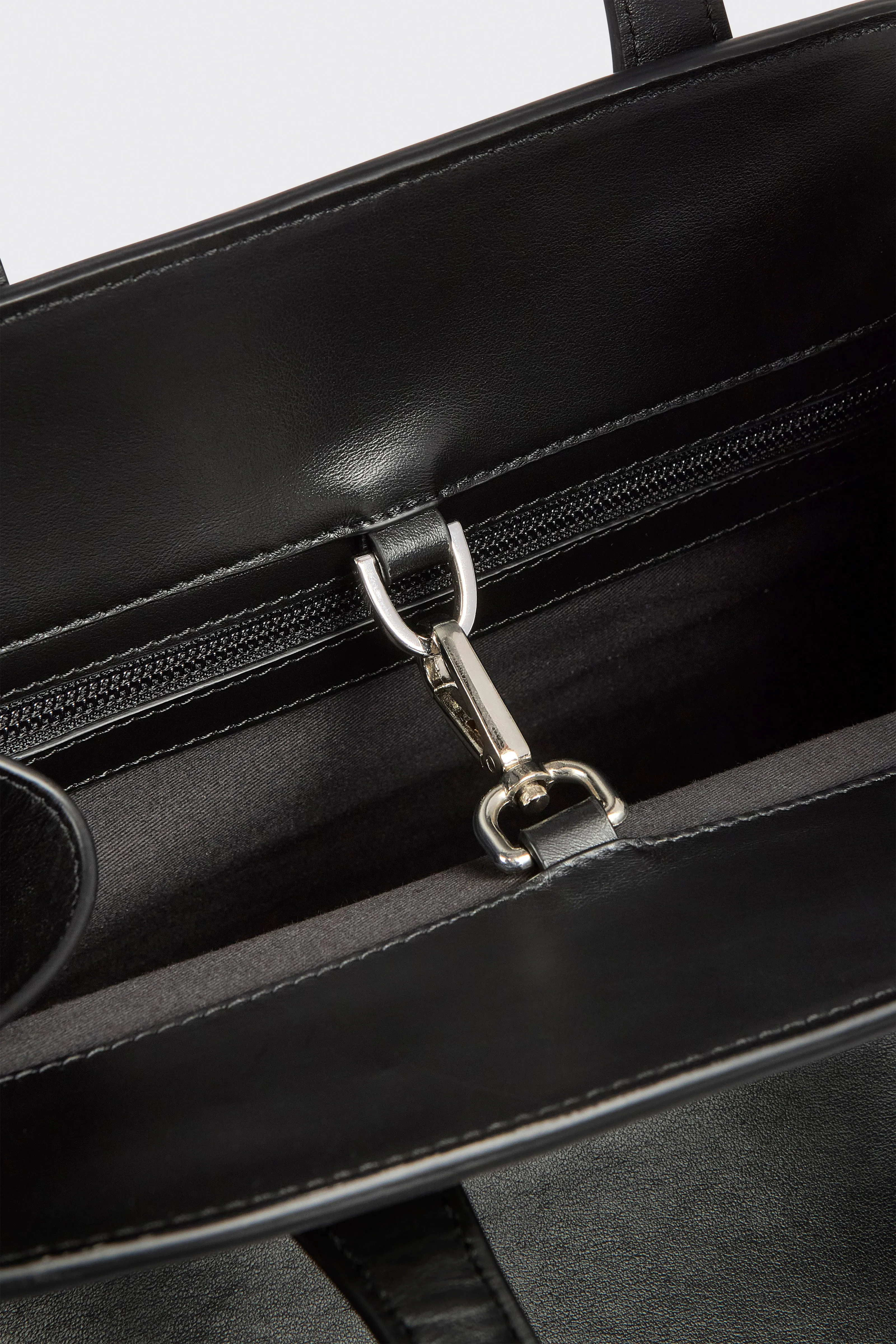 HANDBAG MADISON sold by Liviana Conti product image thumbnail 4