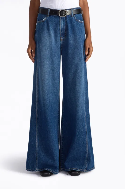 JEANS OLIVER sold by Liviana Conti