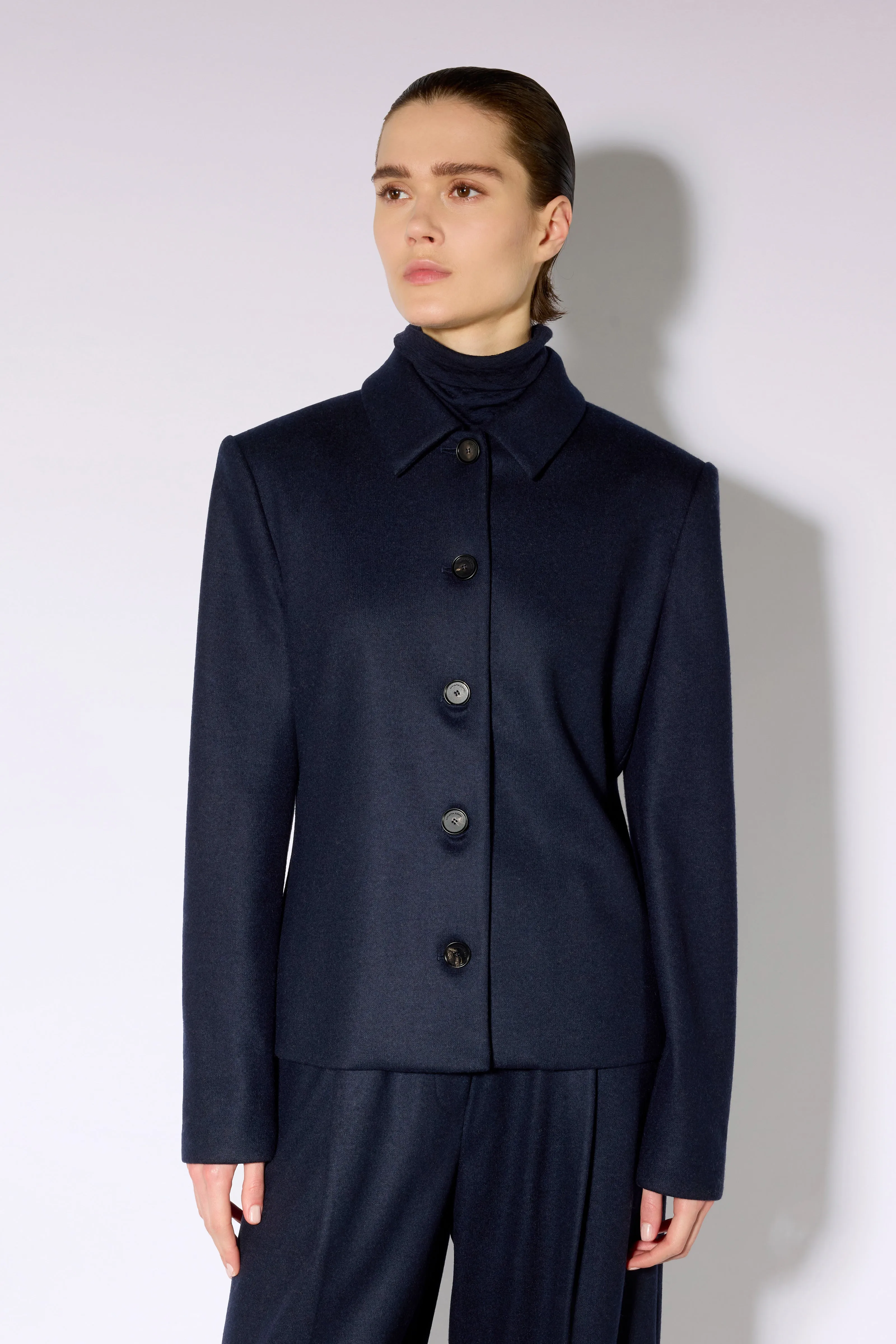 GIACCA HENRY sold by Liviana Conti product image thumbnail 3