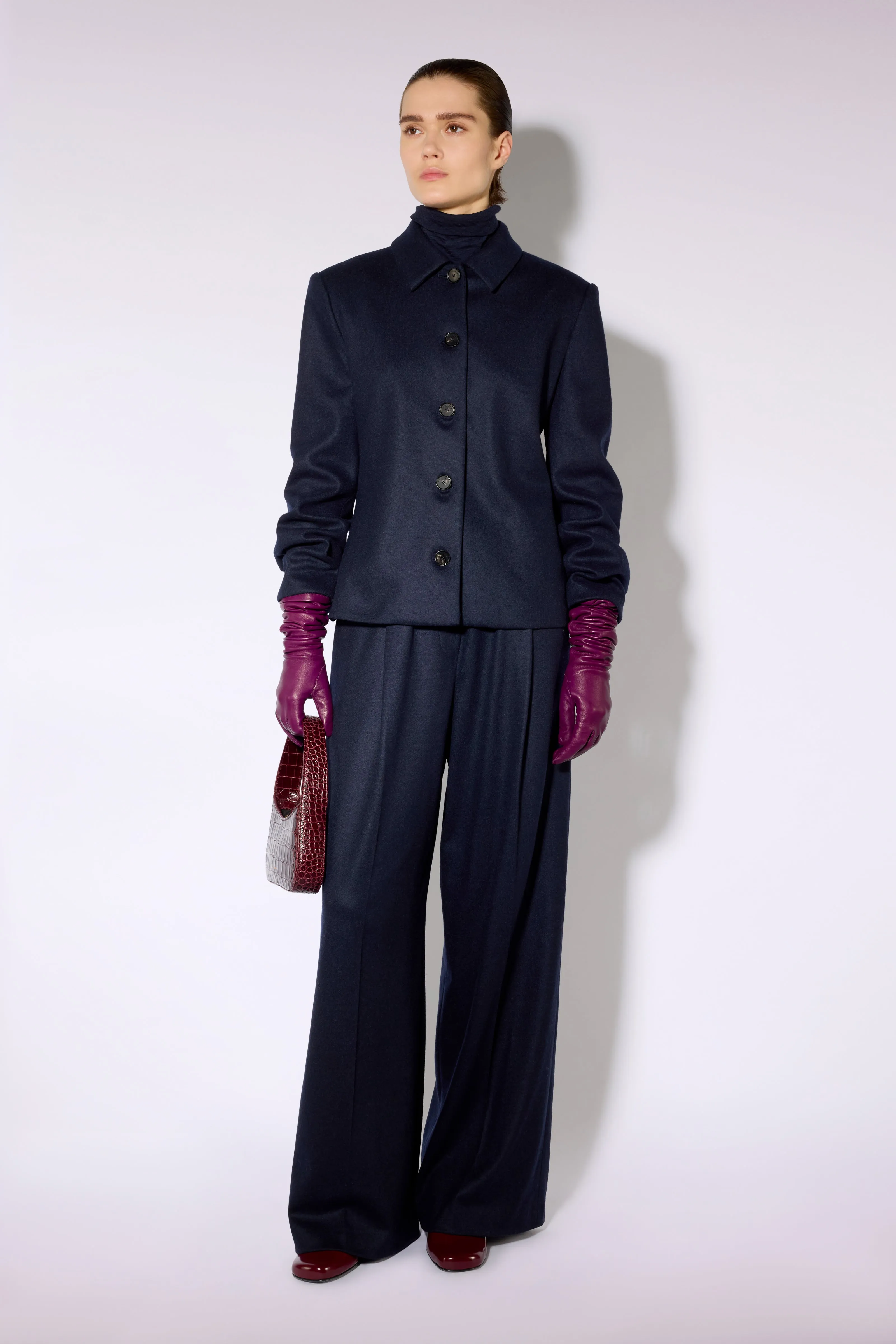 GIACCA HENRY sold by Liviana Conti