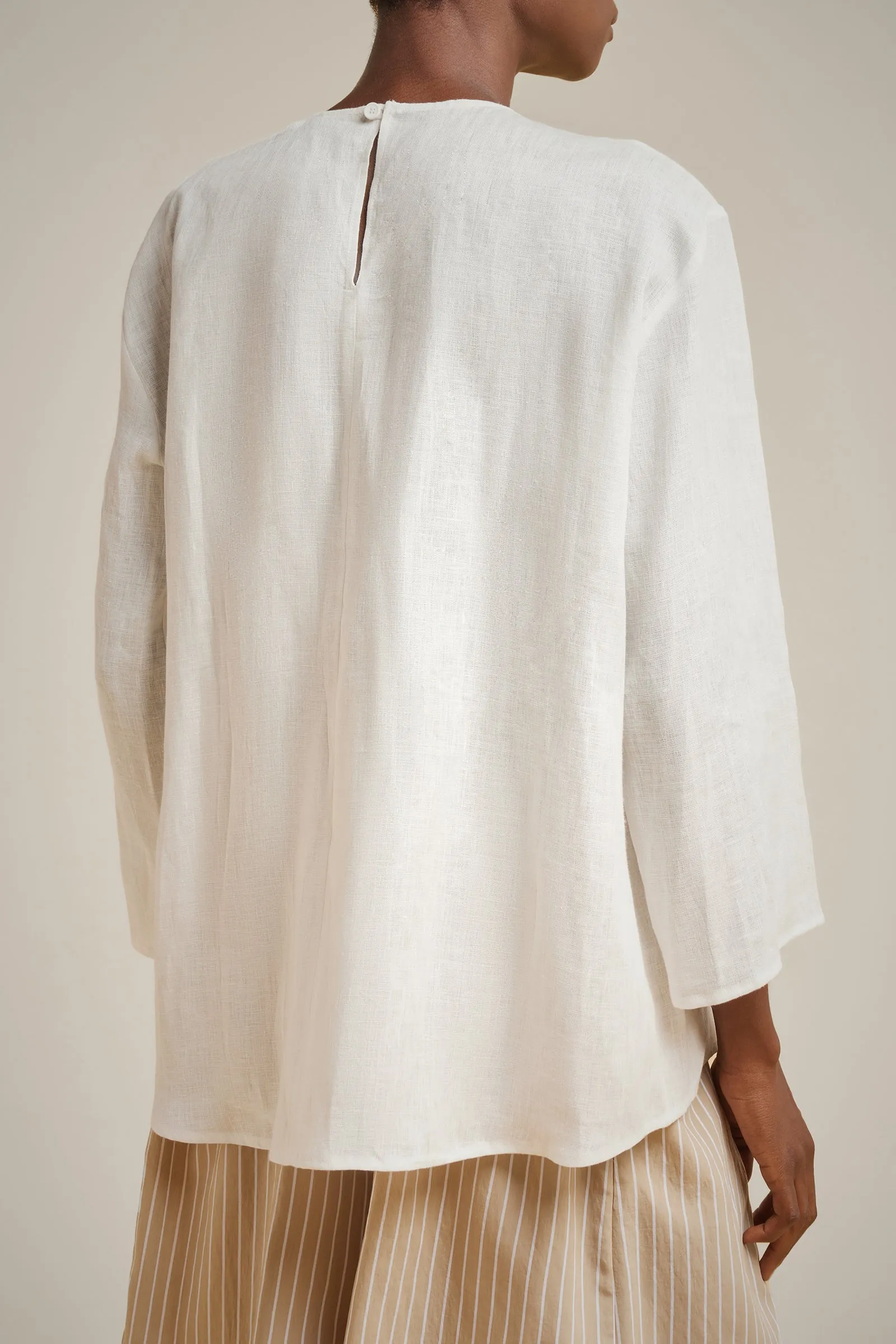 BLUSA OVER sold by Liviana Conti product image thumbnail 3