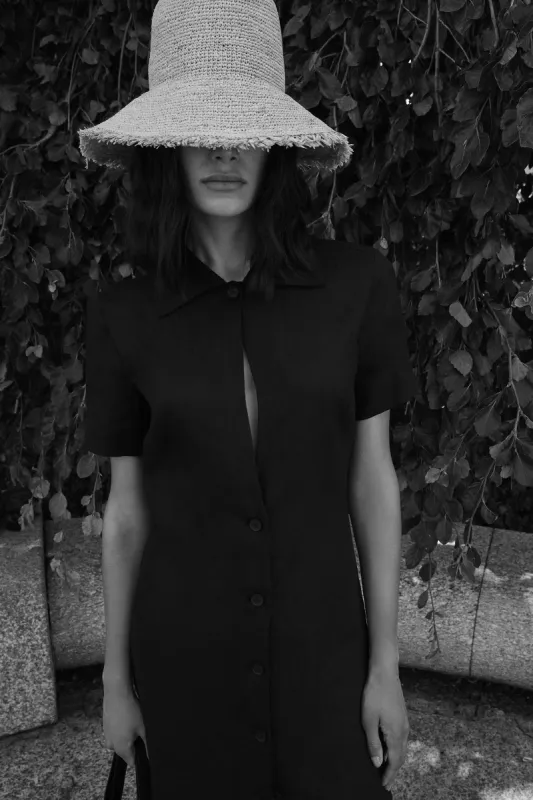 BUCKET RAFIA sold by Liviana Conti