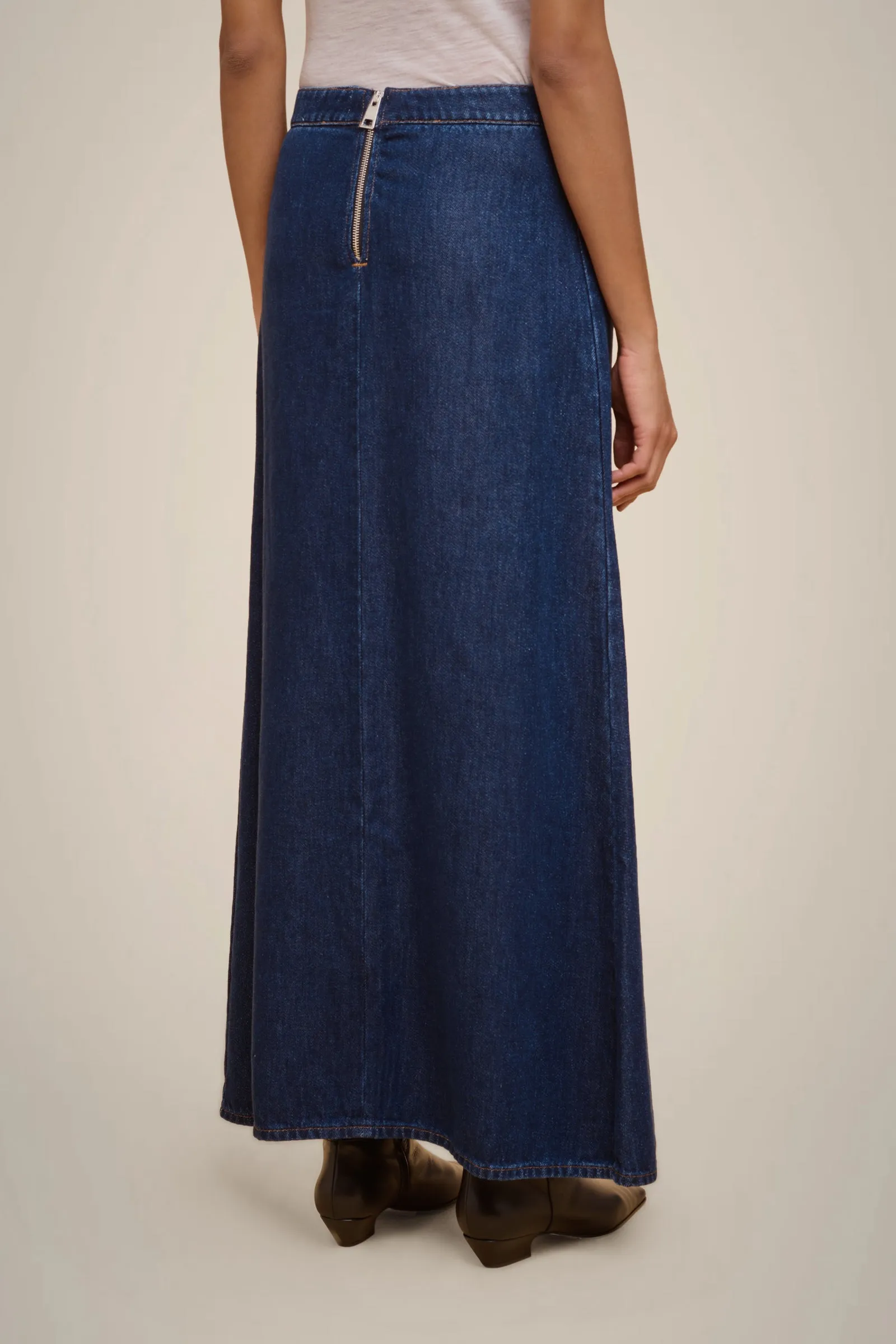 GONNA sold by Liviana Conti product image thumbnail 3