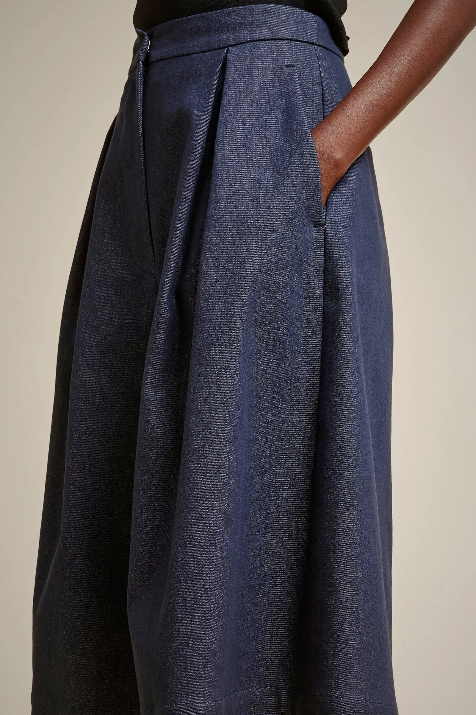 BERMUDA sold by Liviana Conti product image thumbnail 4