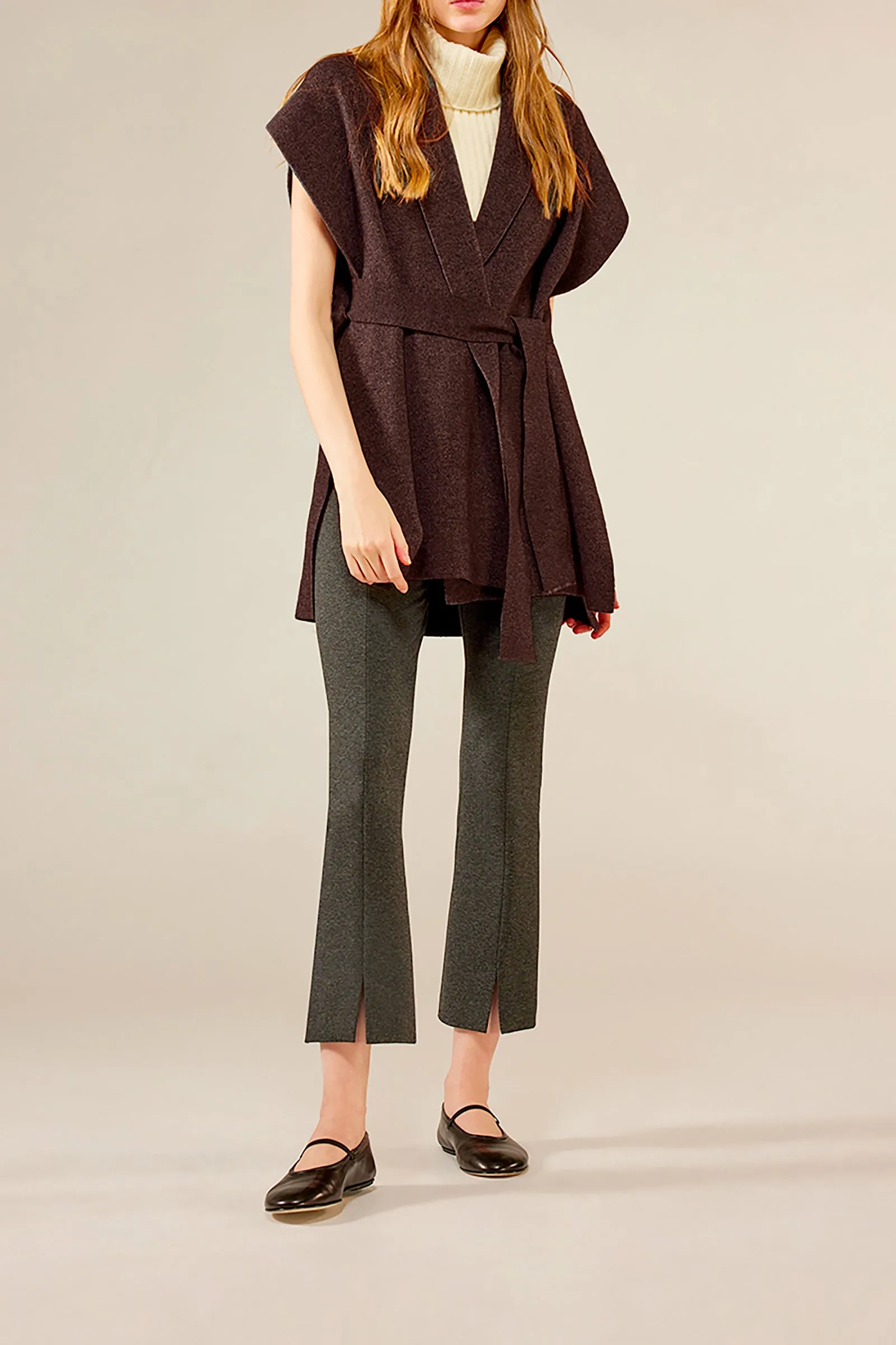 GILET CON CINTURA sold by Liviana Conti