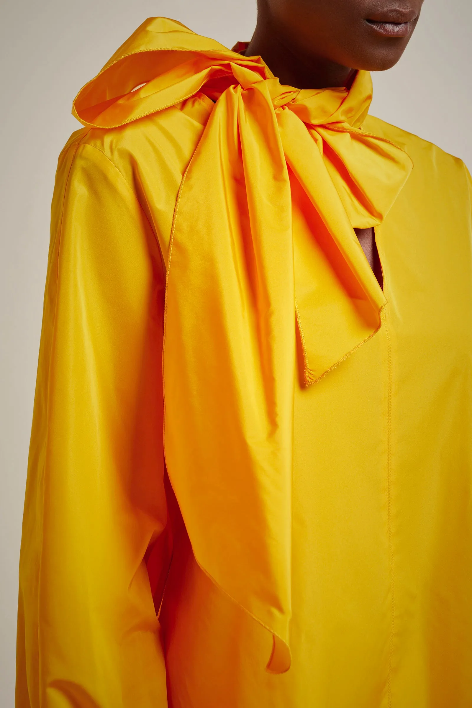 BLUSA CON FIOCCO sold by Liviana Conti product image thumbnail 3