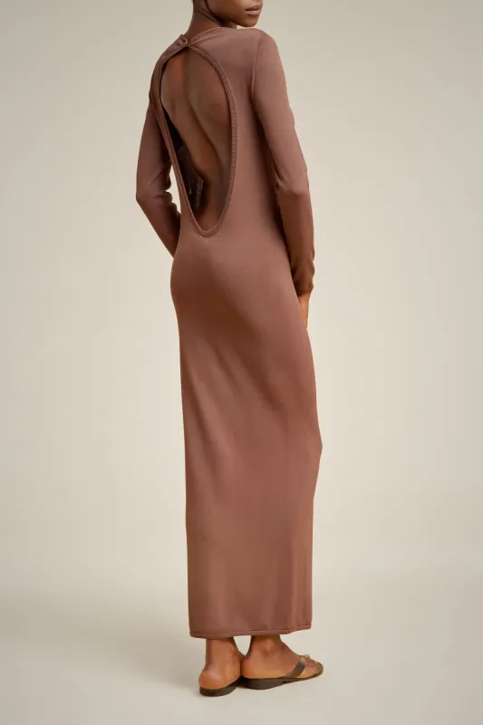 ABITO SCHIENA MOTIVO sold by Liviana Conti