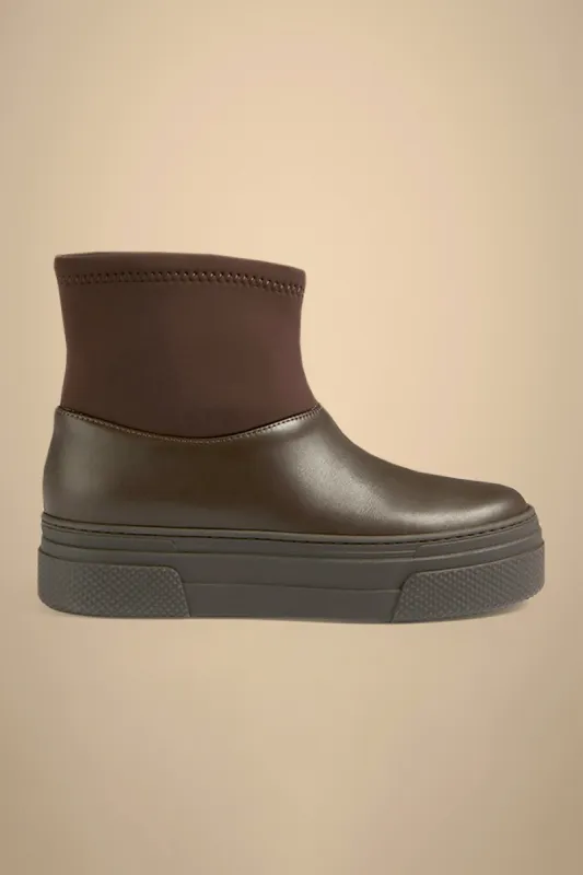 STIVALETTO A TUBO sold by Liviana Conti