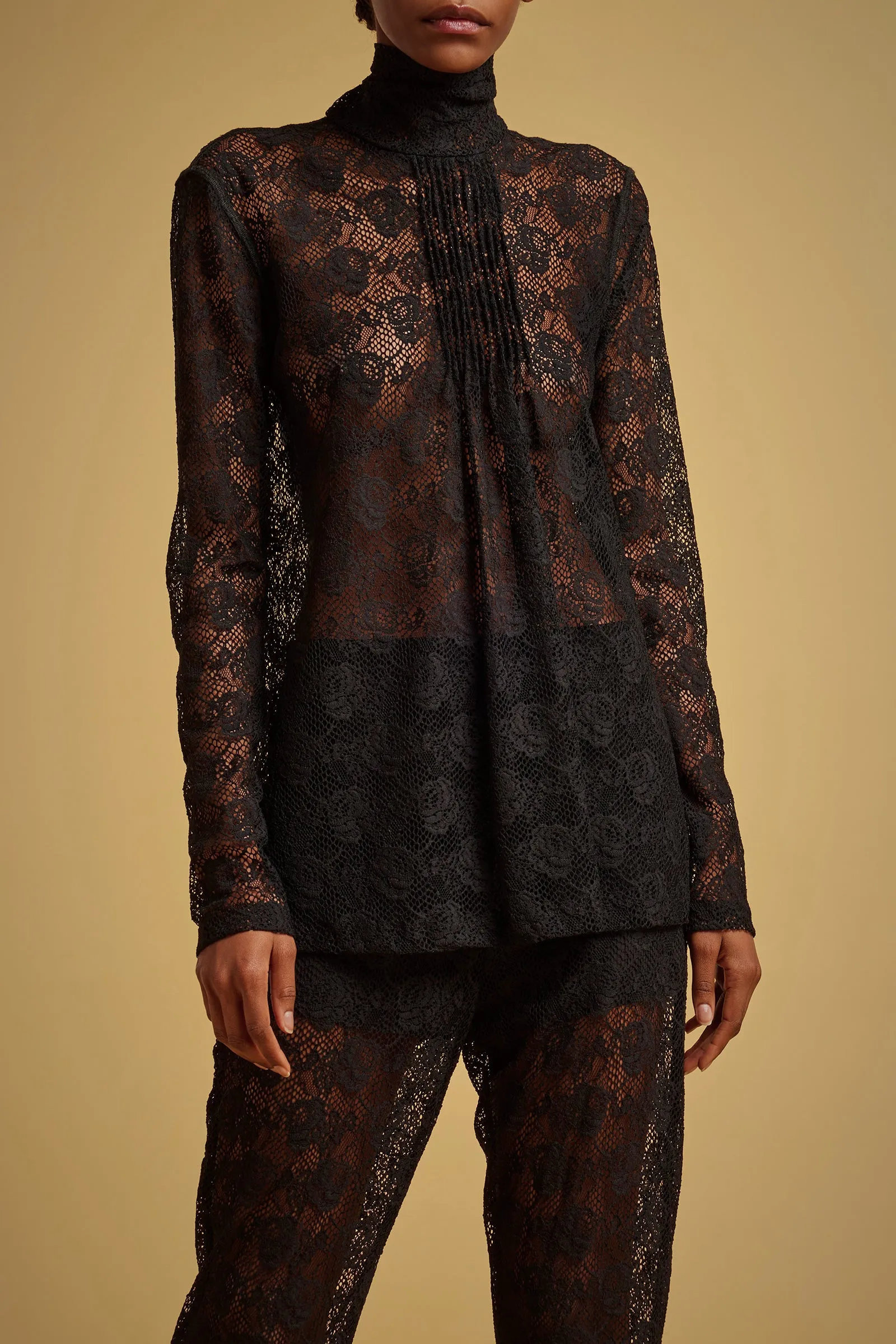 BLUSA PIZZO STRETCH COLLO ALTO sold by Liviana Conti