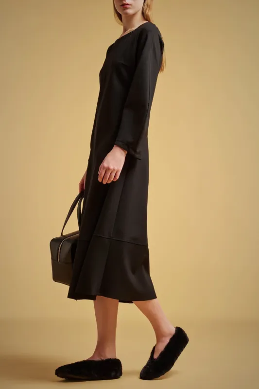 ABITO SPALLE SCOPERT sold by Liviana Conti