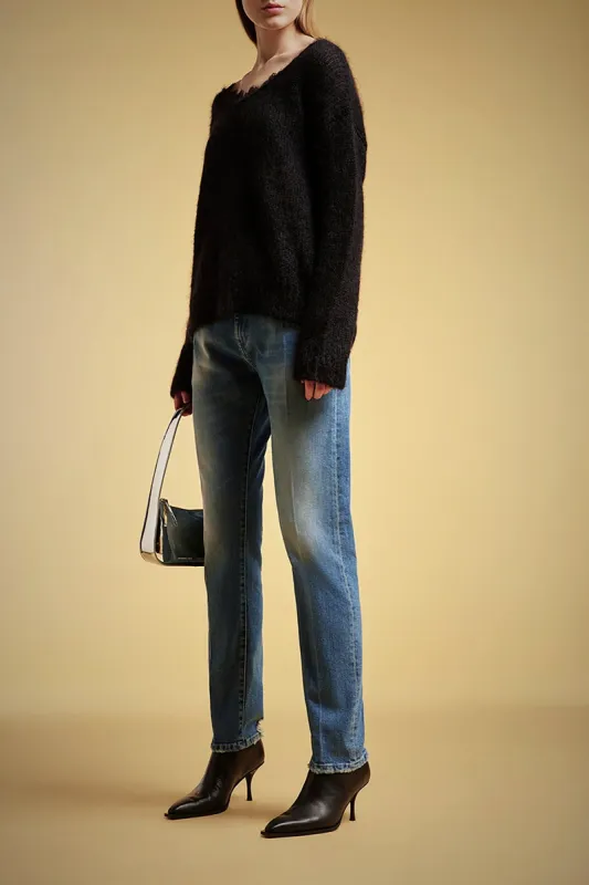 MAGLIA CON PIZZO sold by Liviana Conti