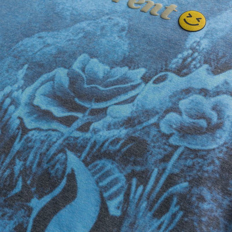 Vintage Sweatshirt Sea World Print sold by Yugen Theory product image thumbnail 4