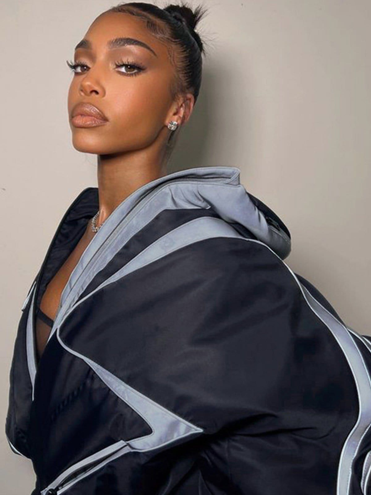 Contrast Patchwork Cropped Jacket sold by Yugen Theory product image thumbnail 5